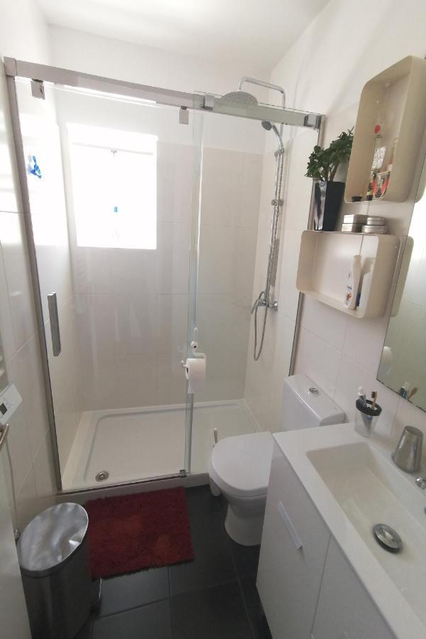 A20 - Lagos Town Bedroom Exterior foto